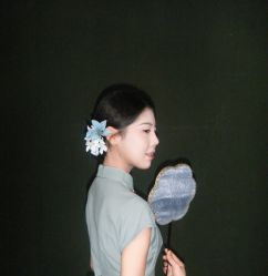 -城南旧影 旗袍全家福摄影写真体验馆
