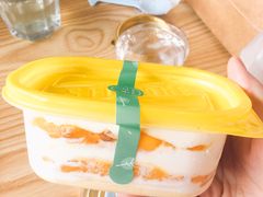 -蜜蜂小象·榴莲千层蛋糕(时代汇11栋店)
