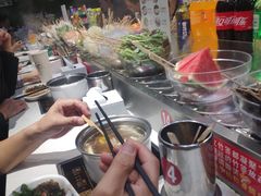 -百品聚旋转火锅(万德庄店)