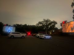 -枫花园汽车电影院(朝阳公园店)