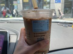 陨石拿铁-瑞幸咖啡(长城万富汇店)