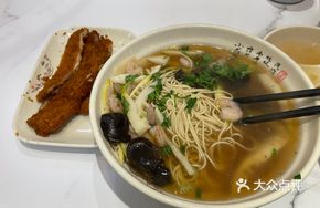 Fresh Bamboo Shoot and Shrimp Noodles