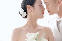 -AOROA·奥洛拉婚纱摄影·旅拍·礼服