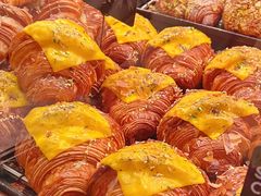 -VERIE BAKEHOUSE