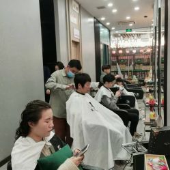 -韩国丽安形象设计