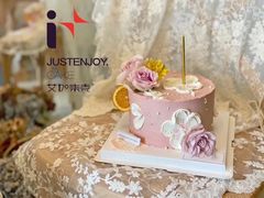 邂逅鲜花双层蛋糕-艾加柒克蛋糕茶歇甜品台(春熙路店)