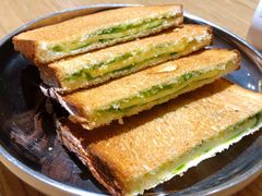 咖椰吐司-HELLO 27 意面·沙拉·帕尼尼