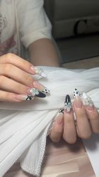 -槿里日式美甲工作室