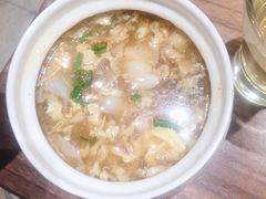 酸辣乌鱼蛋汤-将相和·海鲜蒸饺大连菜