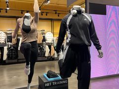 -adidas(滔搏朝阳大悦城店)