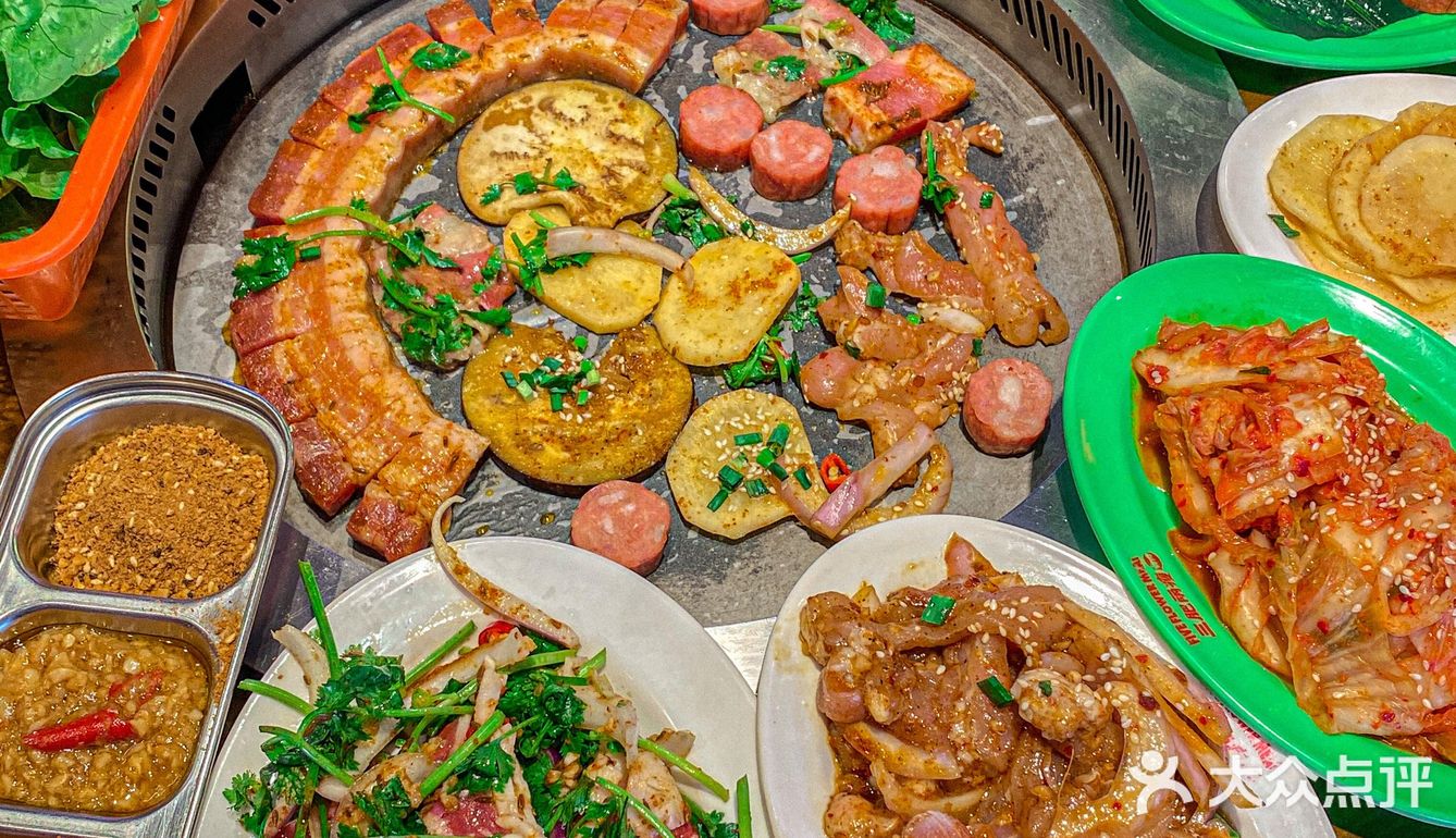 ‼️朋友带我来吃的烤肉 ‼️做梦都在吧唧嘴[流泪]