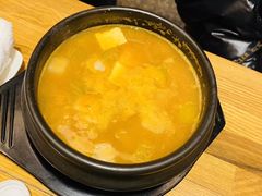 -萨拉伯尔水源素问店·韩国宫廷料理(人民路店)