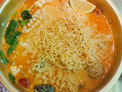 -小小集渔·泰式大排档(太古里香槟店)