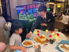 -广州万富希尔顿酒店·感趣自助餐厅·金秋蟹宴生蚝海鲜刺身烧烤