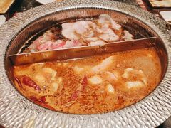 -牛YO寿喜烧·铁板烧和牛火锅自助(市府恒隆店)