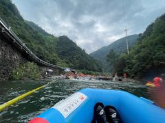-安吉龙王山峡谷漂流