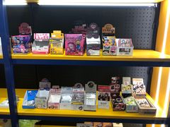 -万谷(BOM嘻番里店)