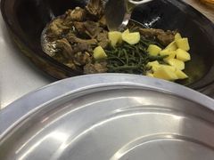 -屯老二农家铁锅炖·行业领军者(梅江店)