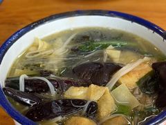 -喝丢一只鞋海鲜烧烤·海肠捞饭(文体街店)