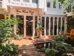 -Fern Forest Cafe