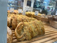 -焙丽拾光(麦凯乐直营店)