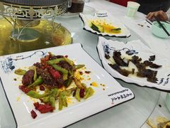 -撒拉人家.酸菜牦牛肉火锅