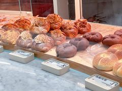 -HOT CRUSH趁热集合·现烤面包(环球港店)