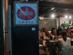 -Smoke resto