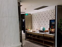-浅深(世茂滨江精品店)