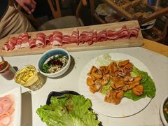 -二荆条·蜀鲜汇城市森林火锅