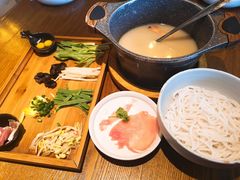 云南过桥米线-云海肴·汽锅鸡·云南菜(苏州中心店)