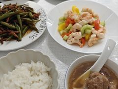 -悦芽照护月嫂+育儿嫂(杭州店)