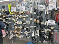 -迪卡侬(苗岭路店)