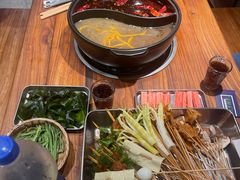 -郑记·古法黑砂锅串串(龙泉店)