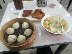 -珊珊小笼馆(仙霞路店)
