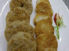 荞麦鱼饼拼墨鱼拼-六婶西关小厨(光塔路店)