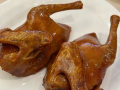 玻璃脆皮乳鸽-利苑酒家(金宝店)