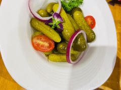 -米德维奇俄式西餐厅(西六道街店)