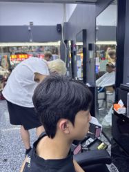 -藤野造型专业烫染接发