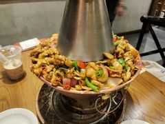 -沪小二铜炉蛙锅(苏州中心星悦汇店)