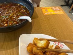 -蓉李记成都名小吃(武汉菱角湖万达店)