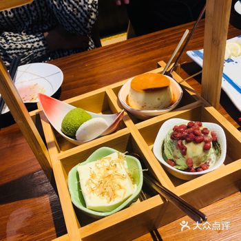 环境： 店在泰华新天地四楼，电影院旁边