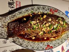 香卤鲫鱼-酒阳蒸经小酒馆(解放碑店)