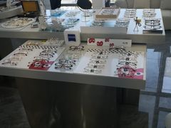 -视野联行眼镜·蔡司·控优点授权(长白万象汇店)
