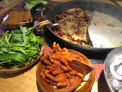 -赵美丽·重庆社区火锅·直营店(火车东站·中豪国际店)