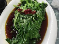 -天天向上素食餐厅(五台山店)