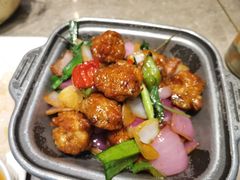 -月枫江南小馆(绿地缤纷广场店)