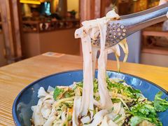 -耶里夏丽·丝路国际·新疆餐厅(浦东区东方路店)