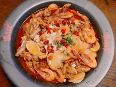 明虾鸡爪煲-煲得鲜·桐乡煲·小龙虾(万达店)