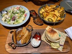 美式玉米饼配牛肉酱-魏斯理汉堡(西安沣东吾悦店)